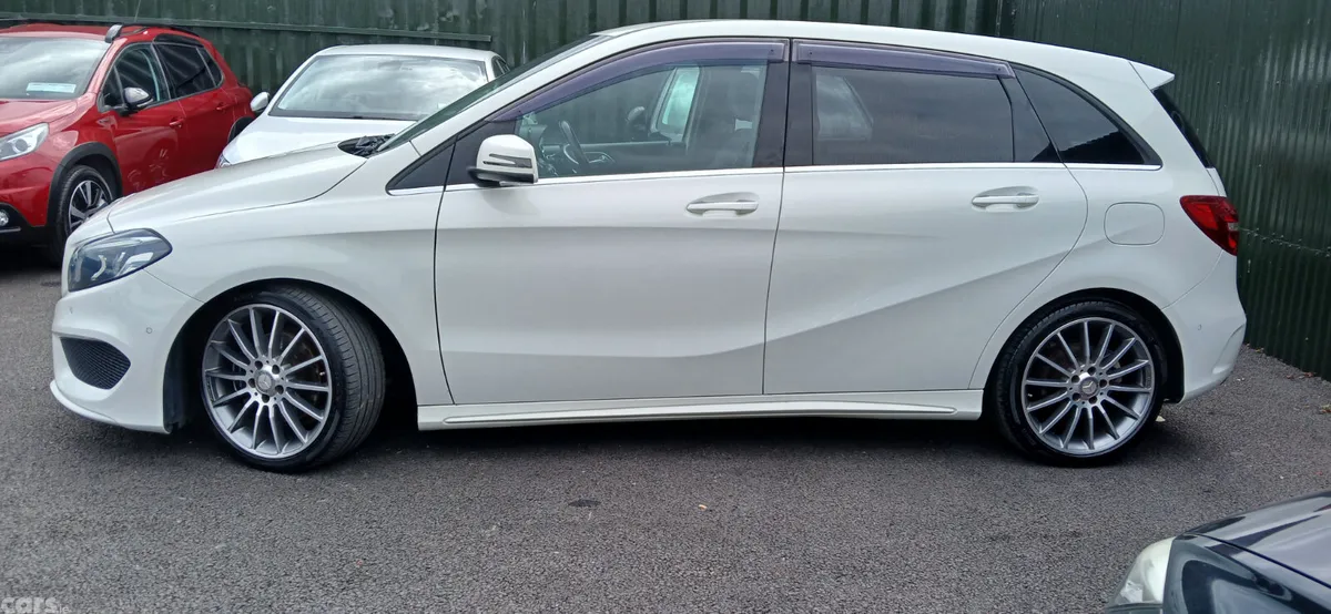 Mercedes-Benz B-Class SUV, Petrol, 2016, White