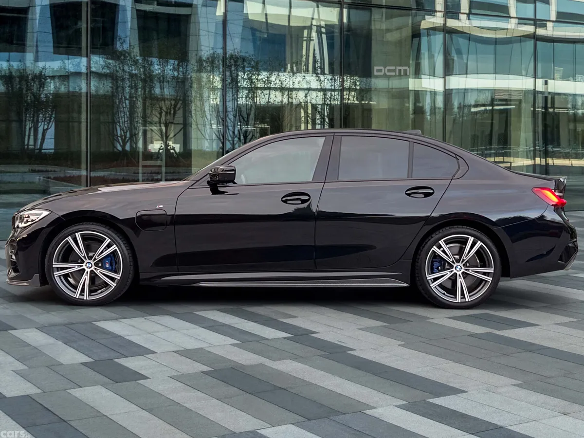 BMW 3-Series Saloon, Petrol Plug-in Hybrid, 2021, Black