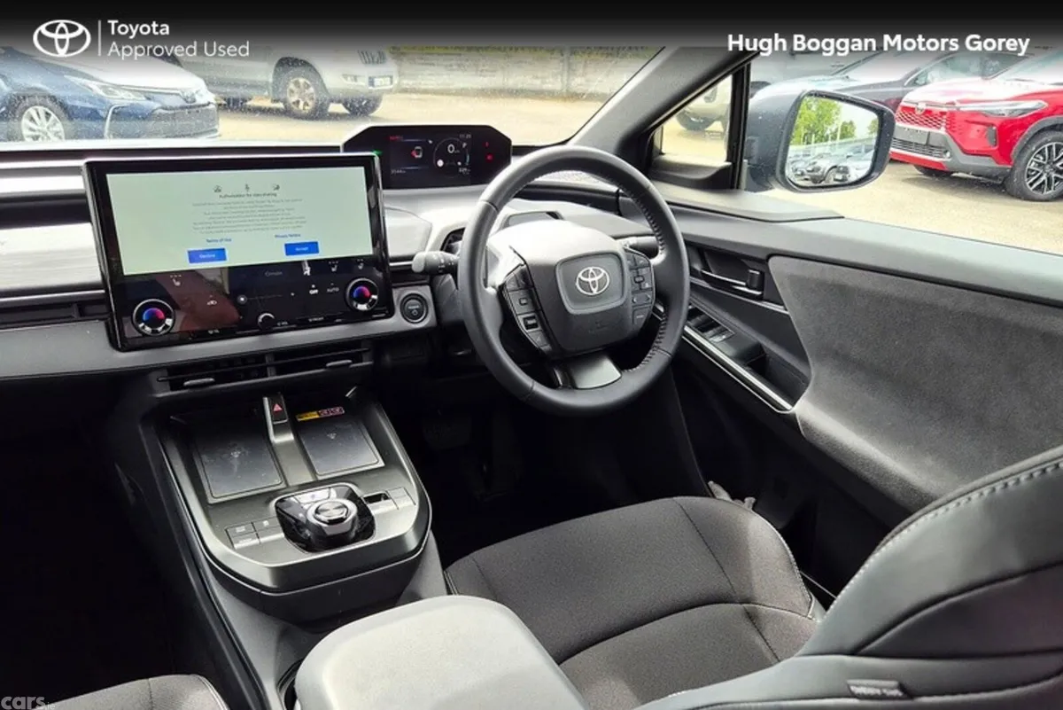 Toyota C-HR Estate, Electric, 2026, Green