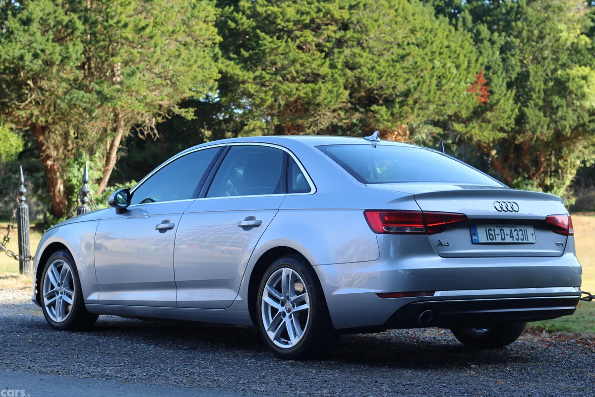 Audi A4 Saloon, Diesel, 2016, Silver