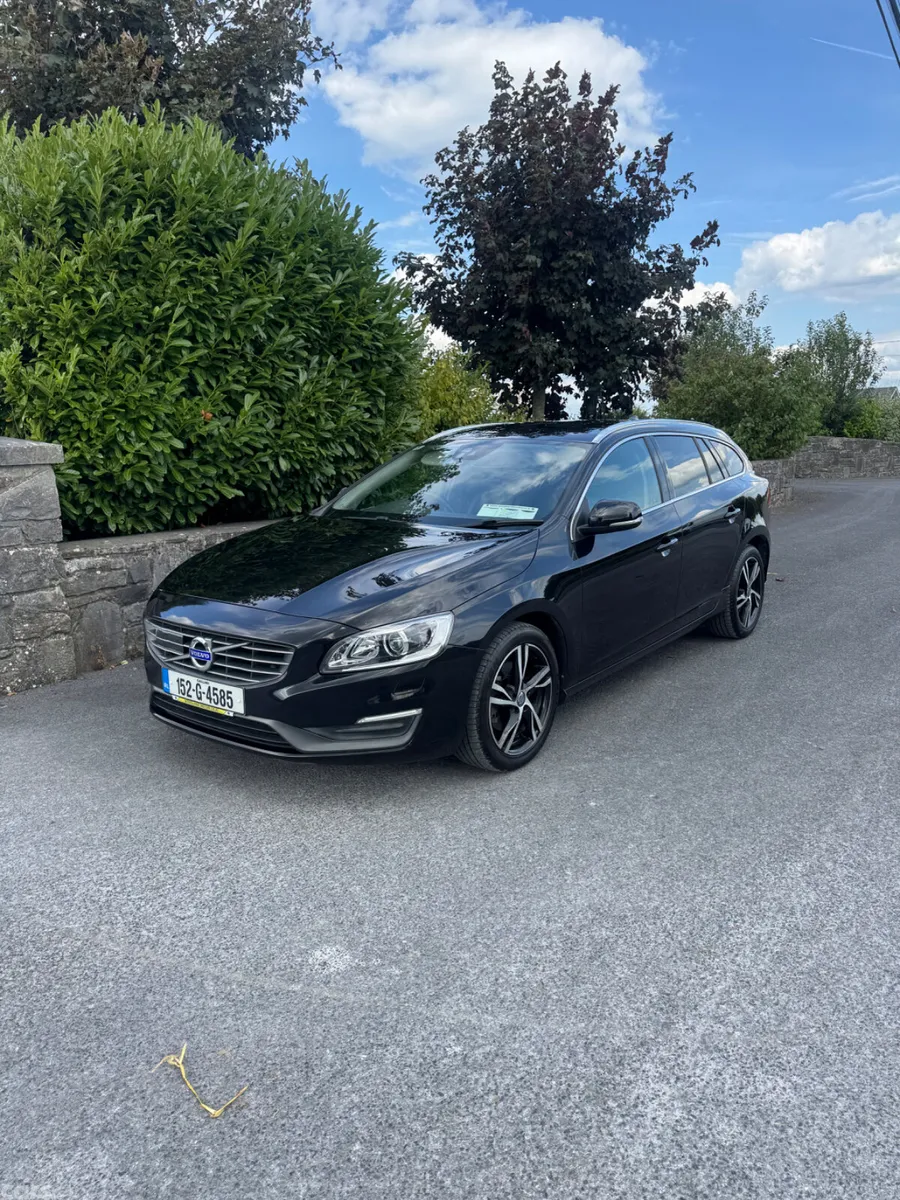 Volvo V60 Estate, Petrol, 2015, Black