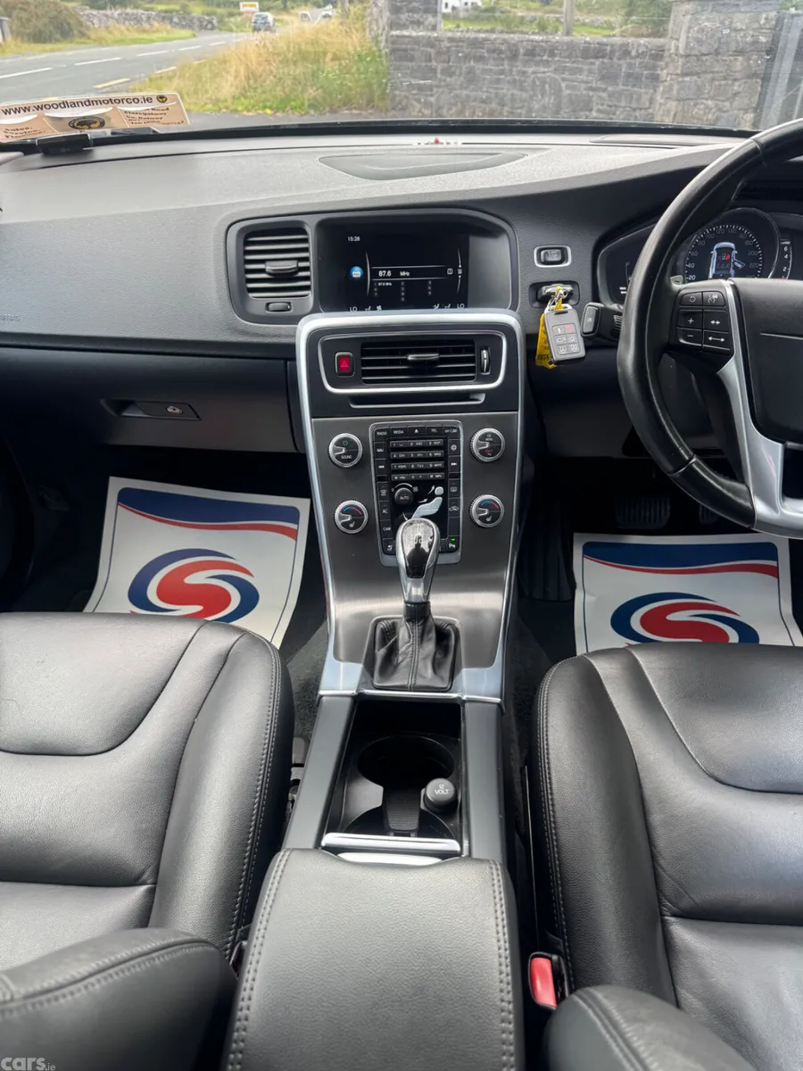 Volvo V60 Estate, Petrol, 2015, Black