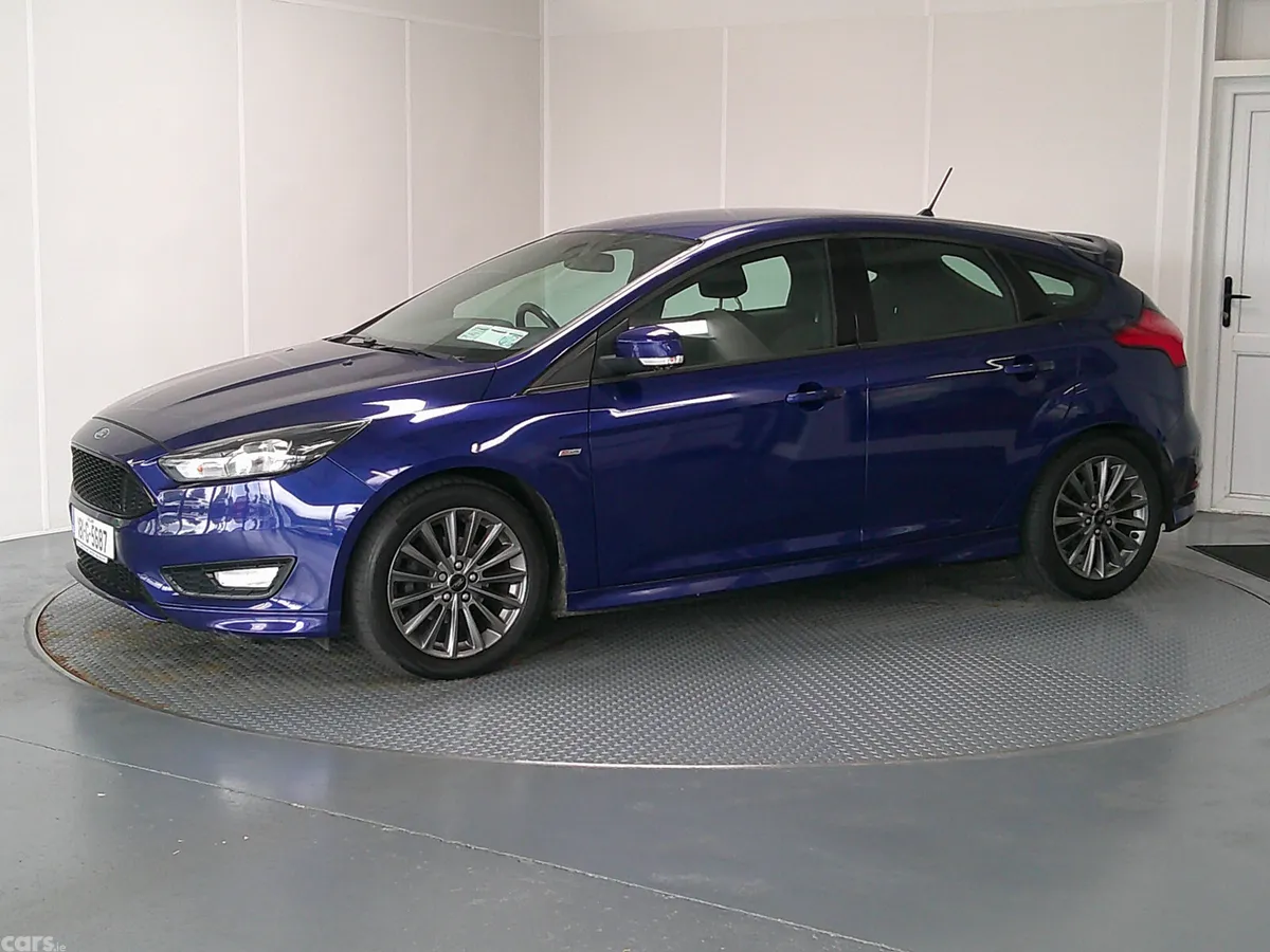 Ford Focus Hatchback, Diesel, 2018, Blue