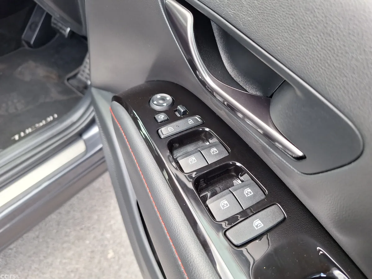 Hyundai Tucson SUV, Petrol Plug-in Hybrid, 2023, Grey
