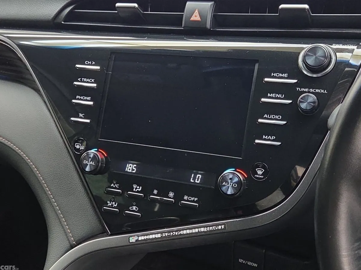 Toyota Camry Saloon, Petrol Hybrid, 2021, Silver