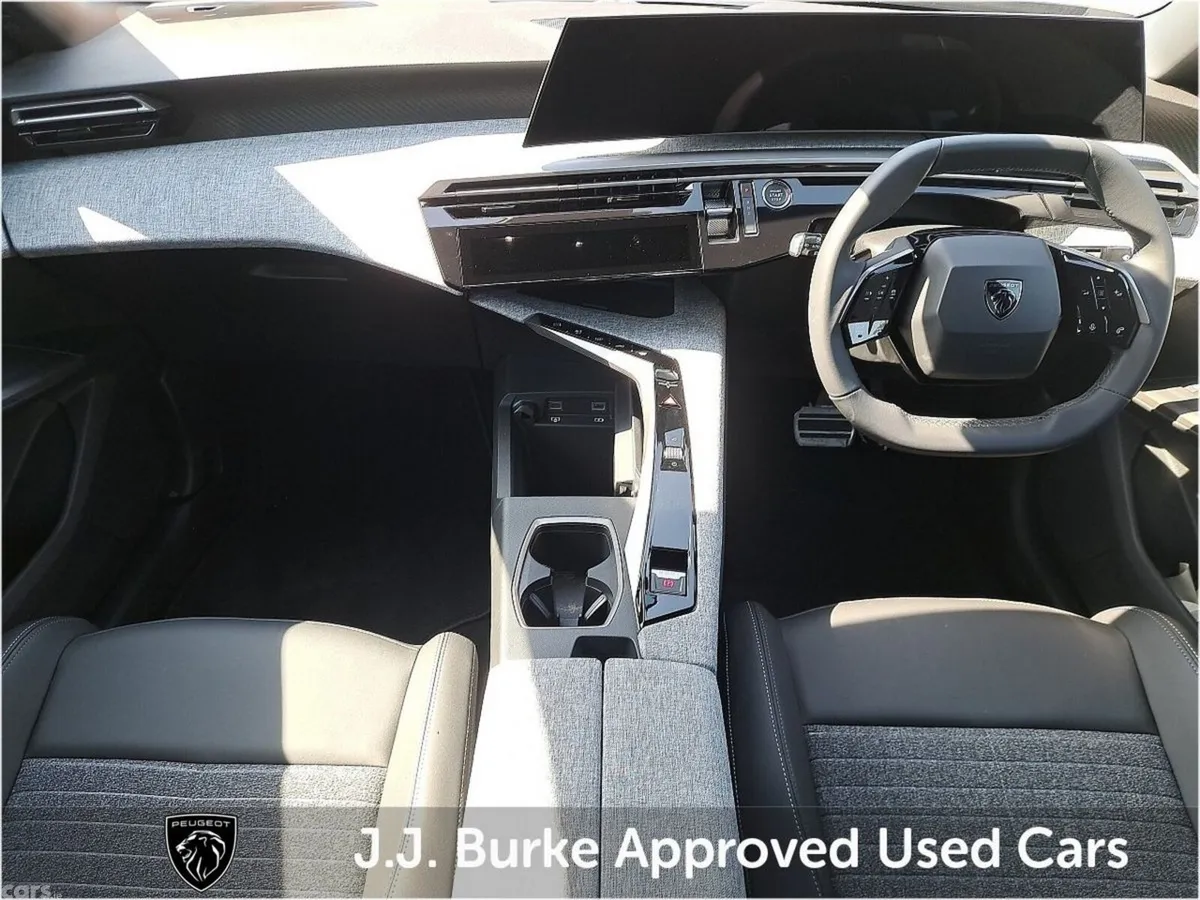 Peugeot 3008 SUV, Electric, 2026, Grey