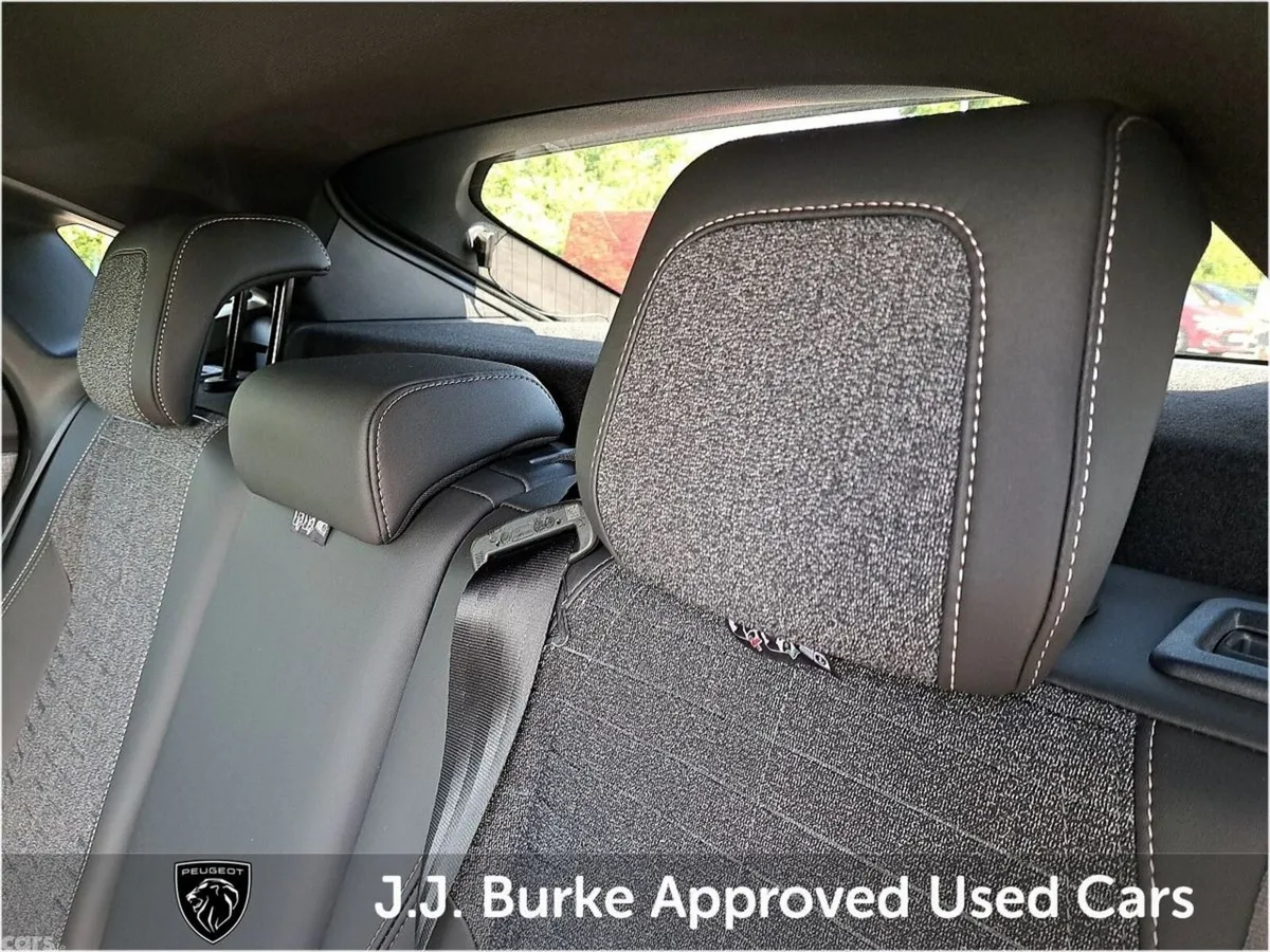 Peugeot 3008 SUV, Electric, 2026, Grey