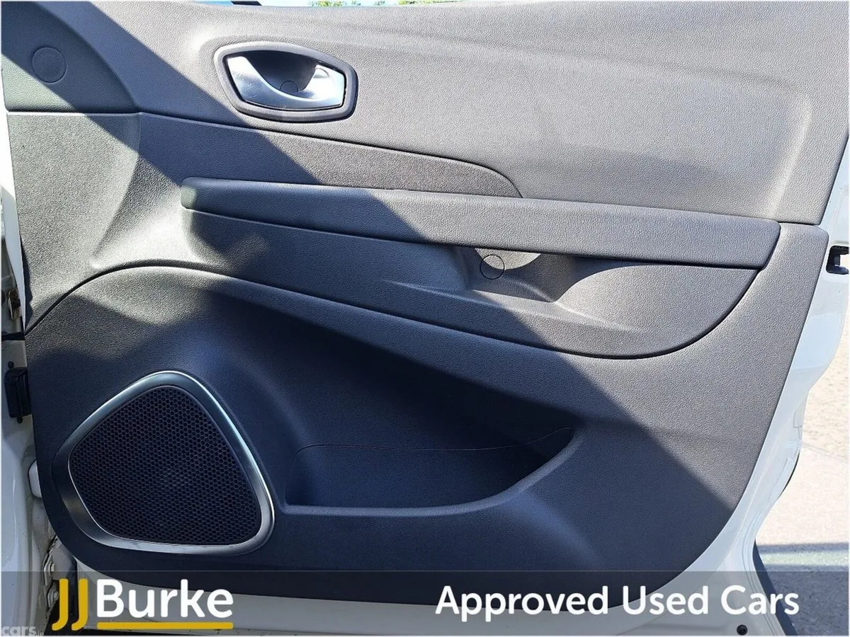 Renault Captur Hatchback, Diesel, 2018, White