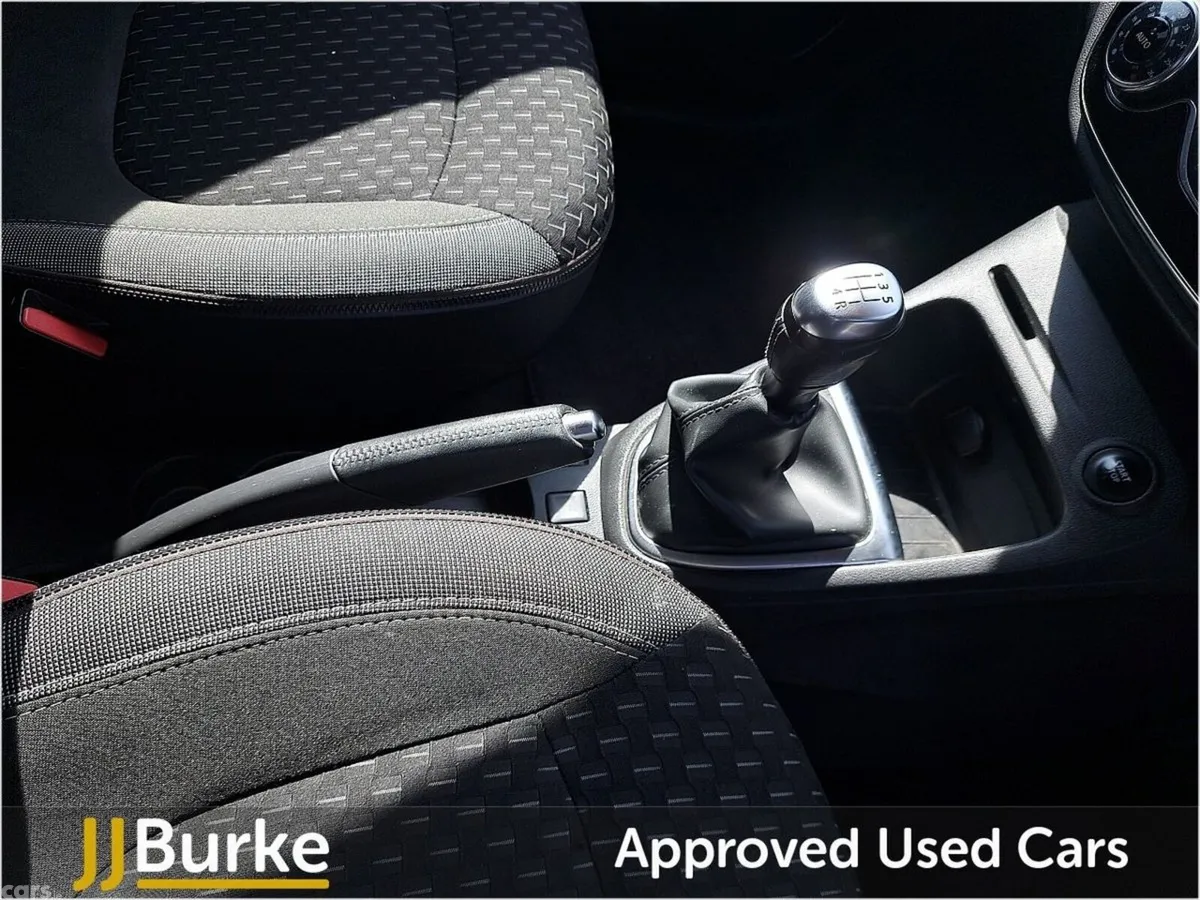 Renault Captur Hatchback, Diesel, 2018, White