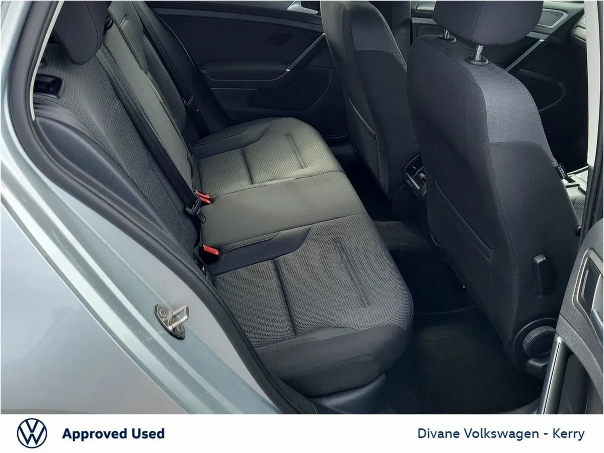 Volkswagen Golf Hatchback, Diesel, 2019, Silver