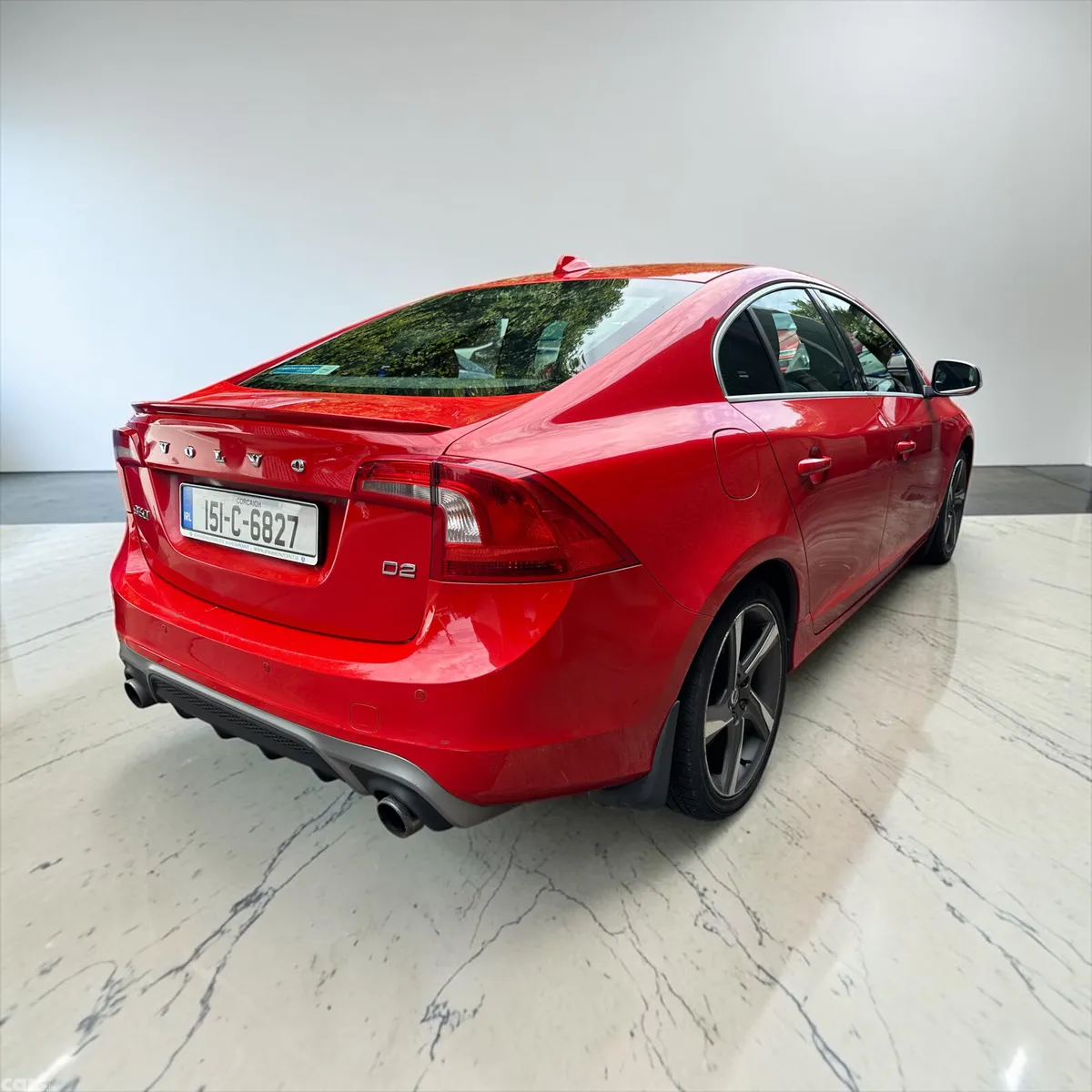 Volvo S60 Saloon, Diesel, 2015, Red