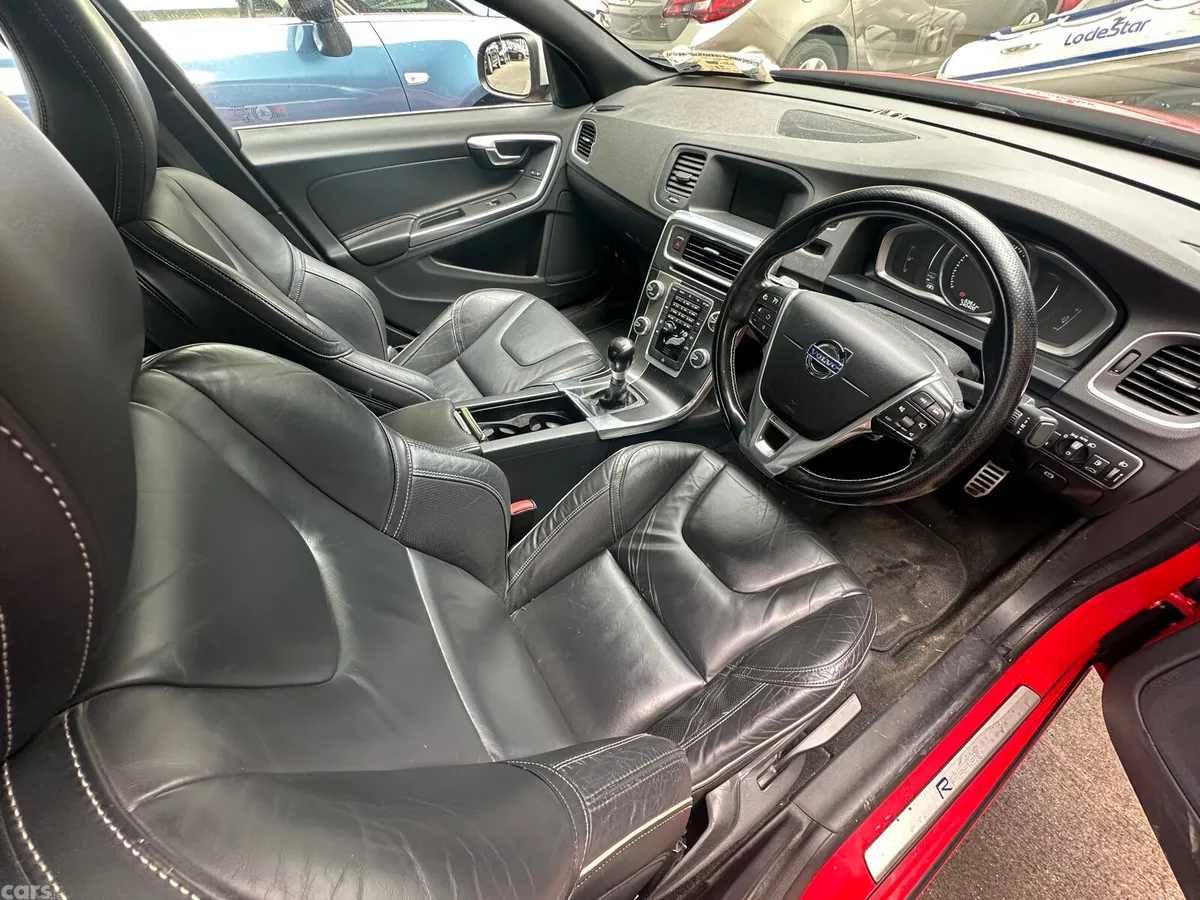 Volvo S60 Saloon, Diesel, 2015, Red