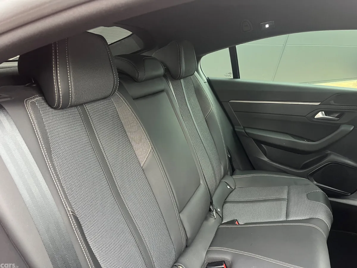 Peugeot 508 Hatchback, Diesel, 2024, Red