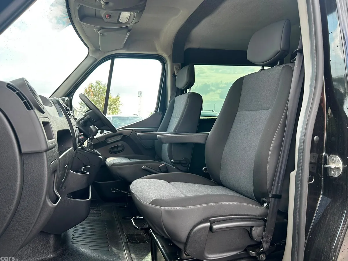 Renault Master MPV, Diesel, 2019, Black