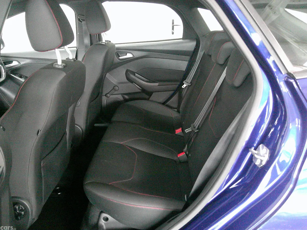 Ford Focus Hatchback, Diesel, 2018, Blue