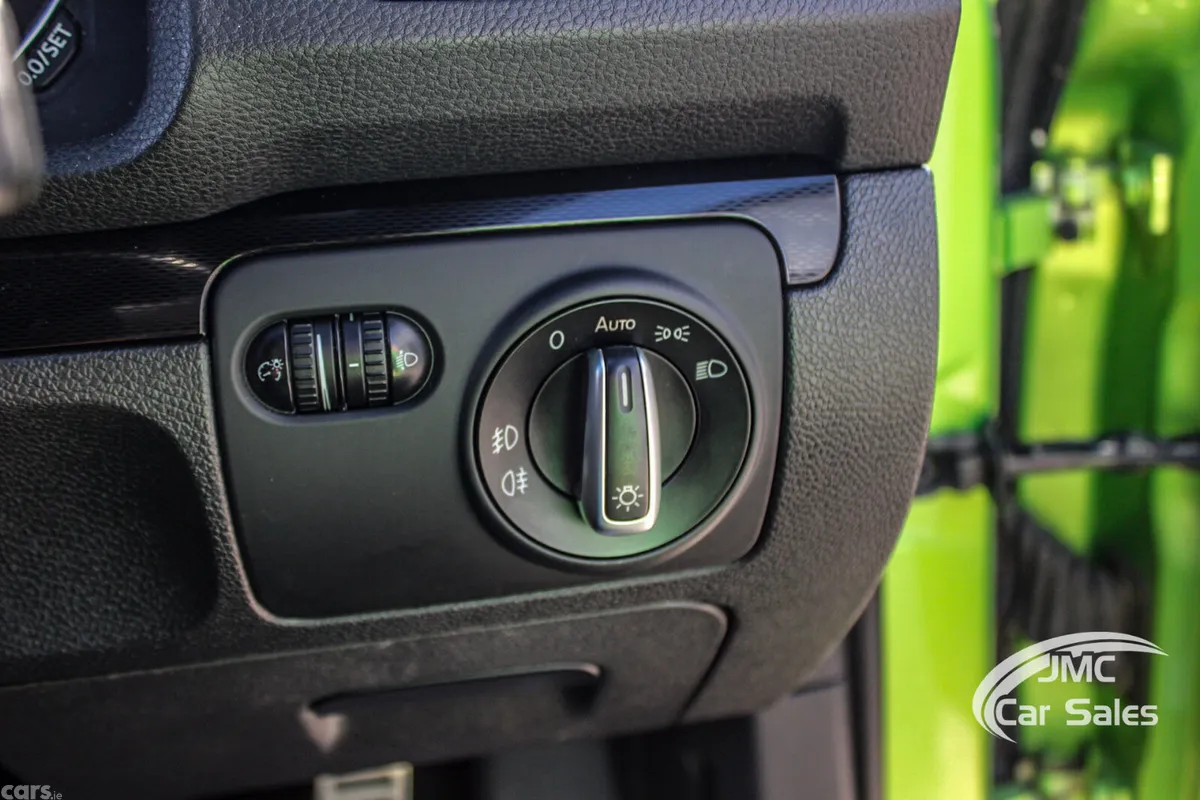 Volkswagen Scirocco Coupe, Diesel, 2015, Green