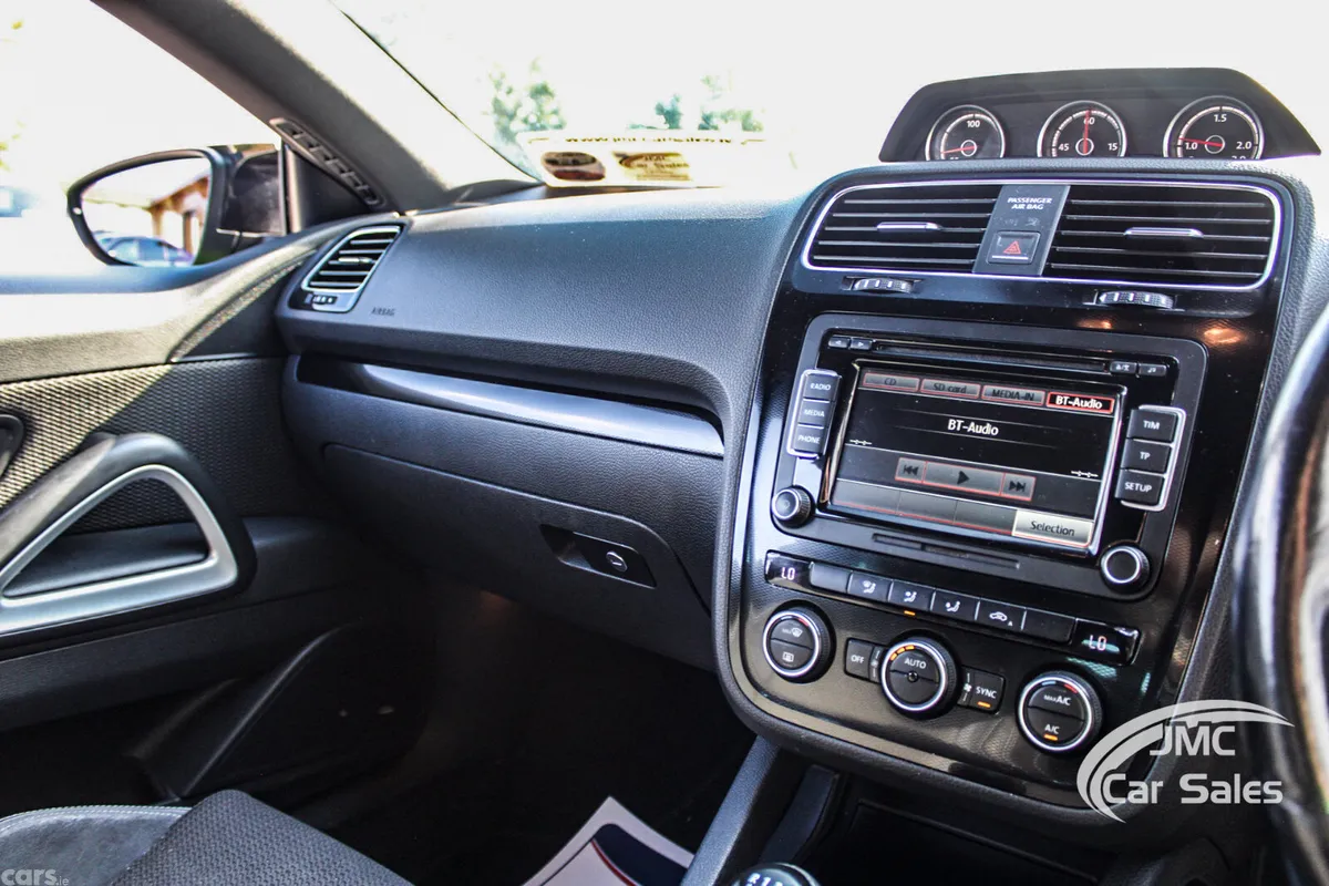 Volkswagen Scirocco Coupe, Diesel, 2015, Green