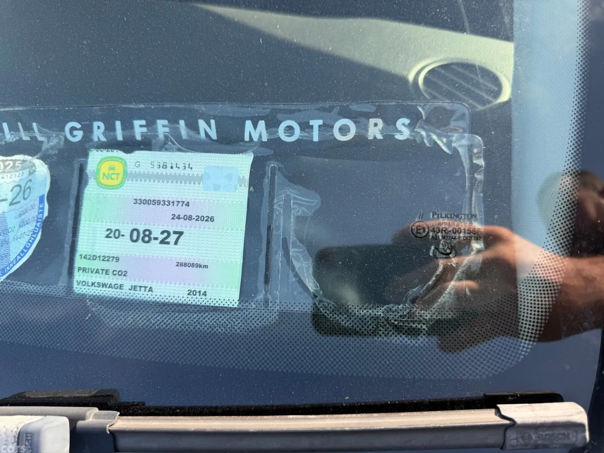 Volkswagen Jetta Saloon, Diesel, 2014, Silver