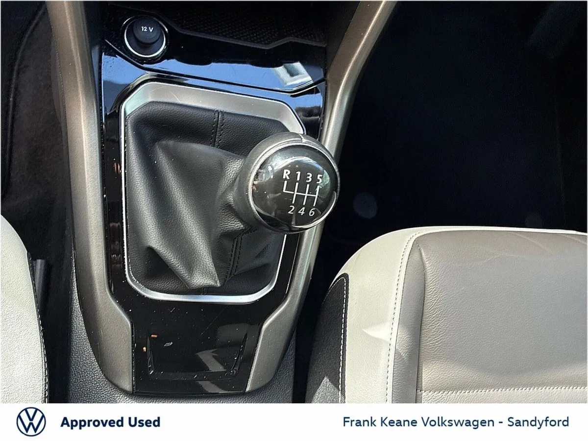Volkswagen T-Roc SUV, Petrol, 2022, Blue