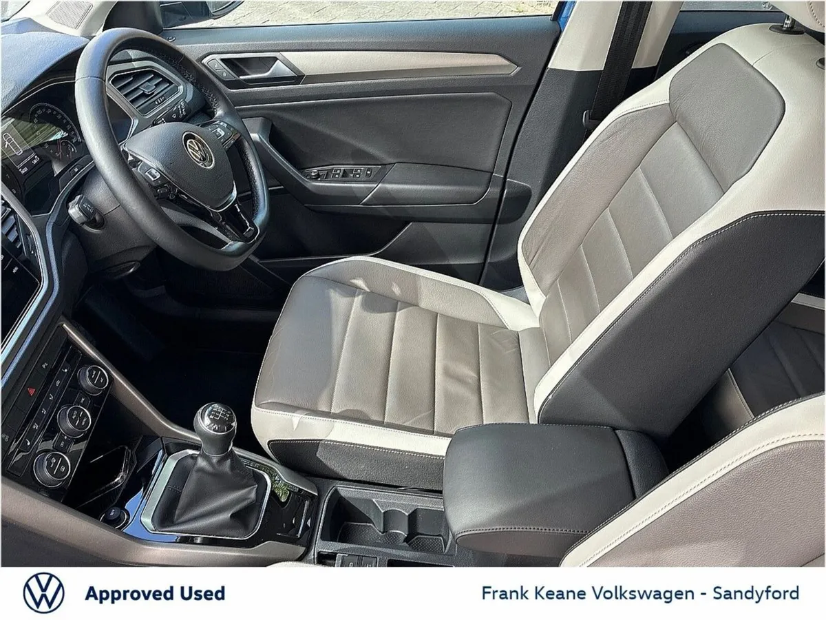 Volkswagen T-Roc SUV, Petrol, 2022, Blue