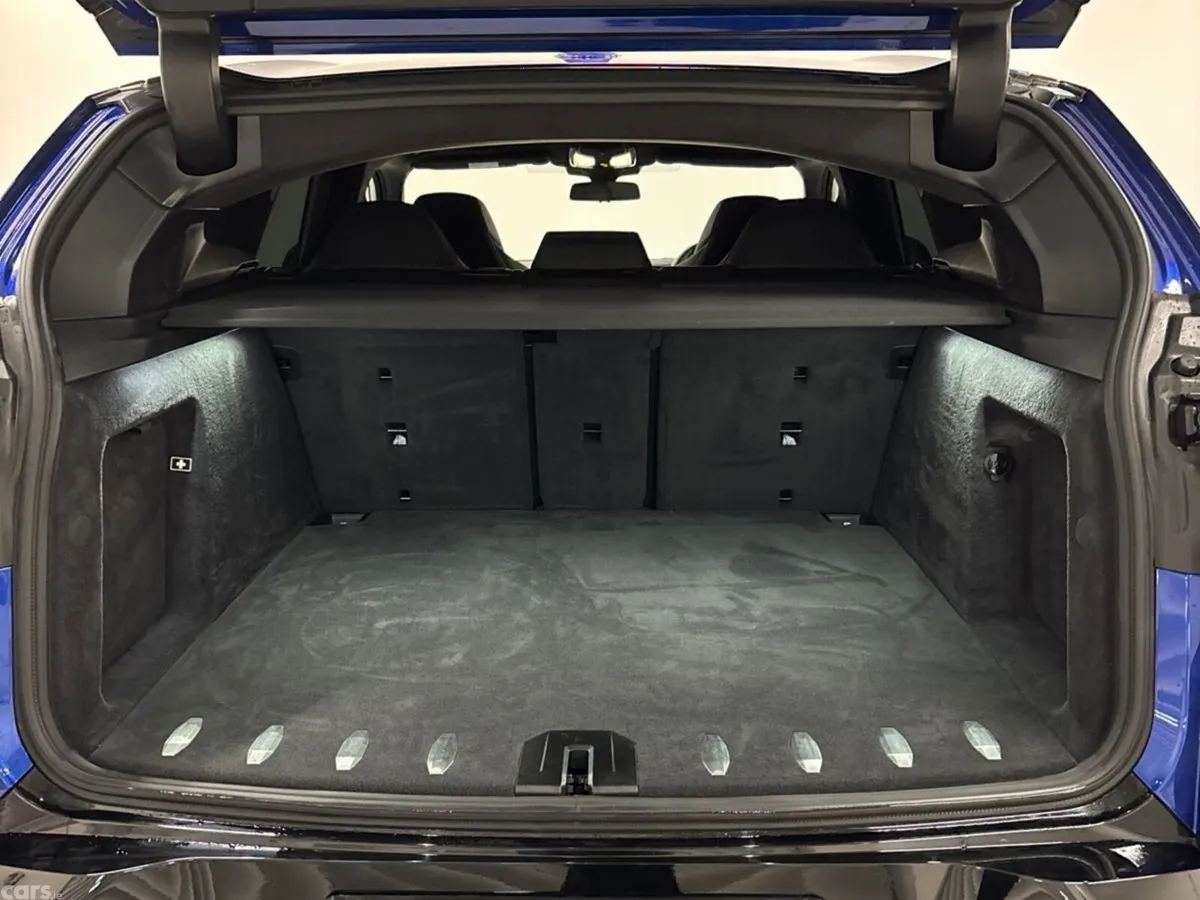 BMW XM SUV, Petrol Plug-in Hybrid, 2025, Blue