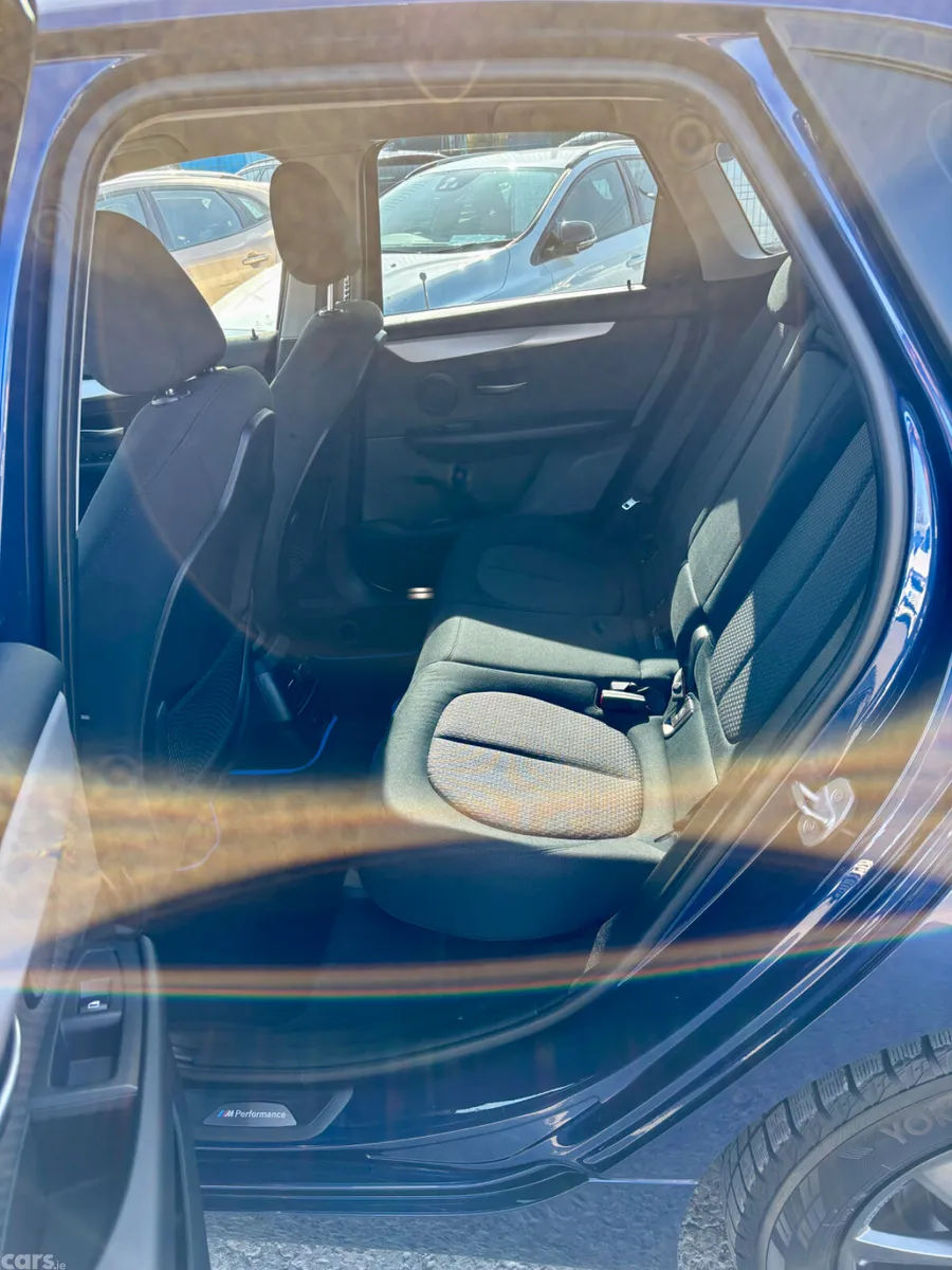 BMW 2-Series Hatchback, Diesel, 2018, Blue