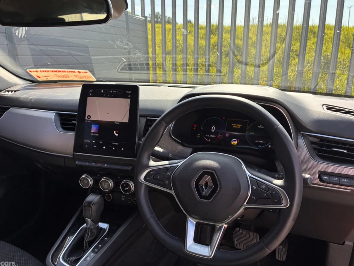 Renault Arkana Coupe, Petrol Hybrid, 2023, Red