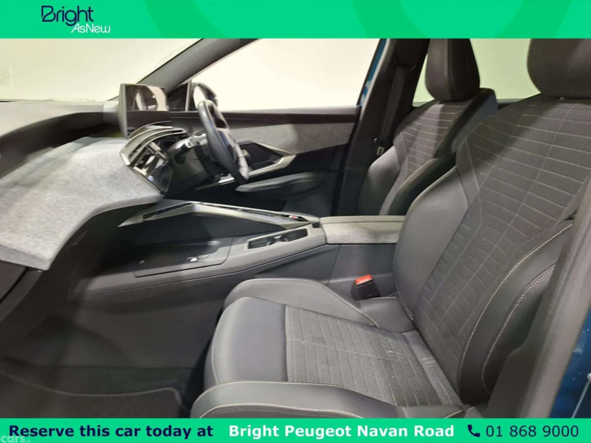 Peugeot 3008 MPV, Petrol, 2026, White