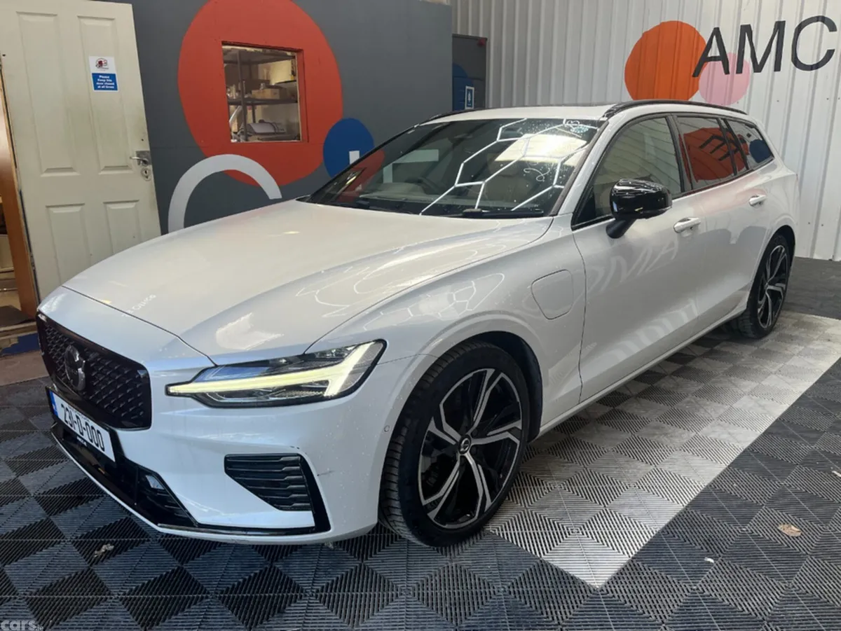 Volvo V60 Estate, Petrol Hybrid, 2023, White