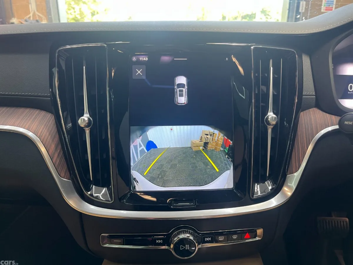 Volvo V60 Estate, Petrol Hybrid, 2023, White
