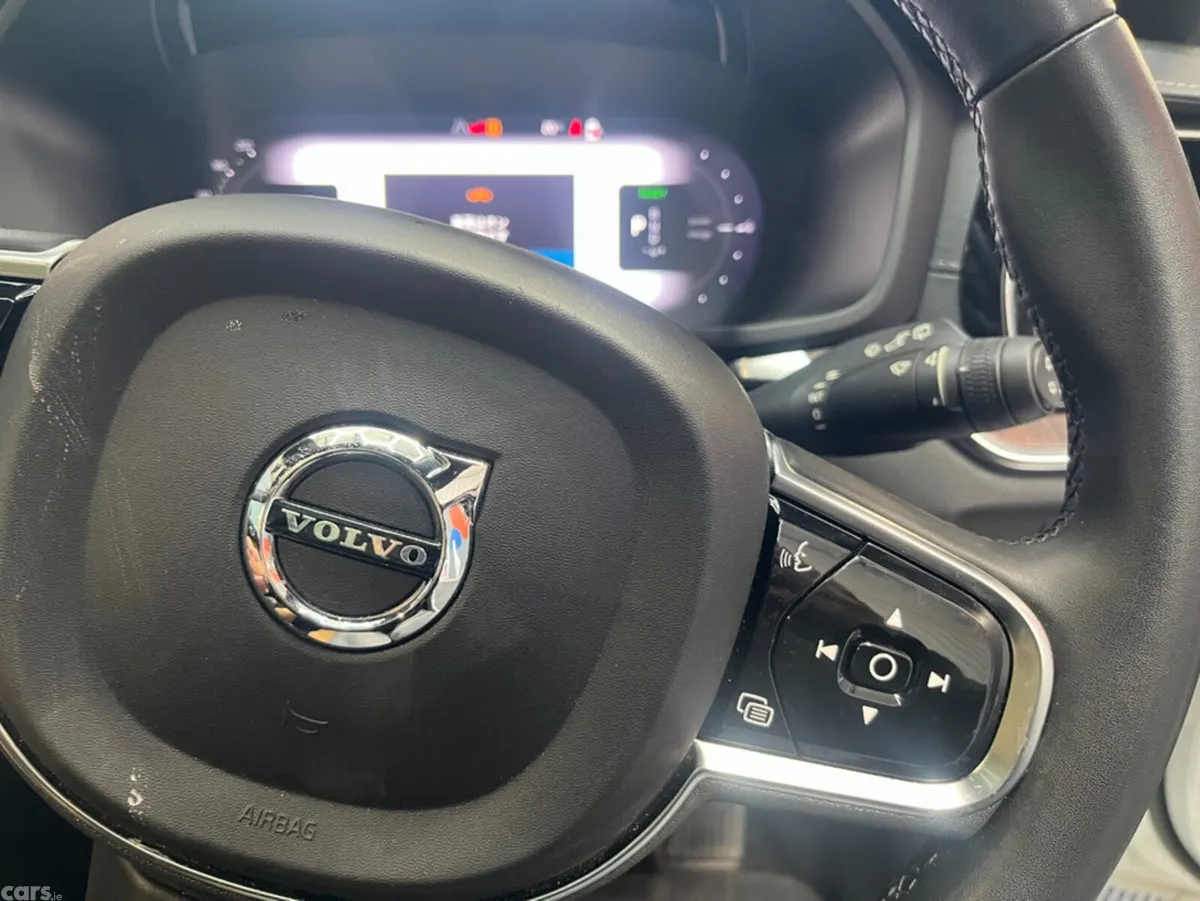 Volvo V60 Estate, Petrol Hybrid, 2023, White