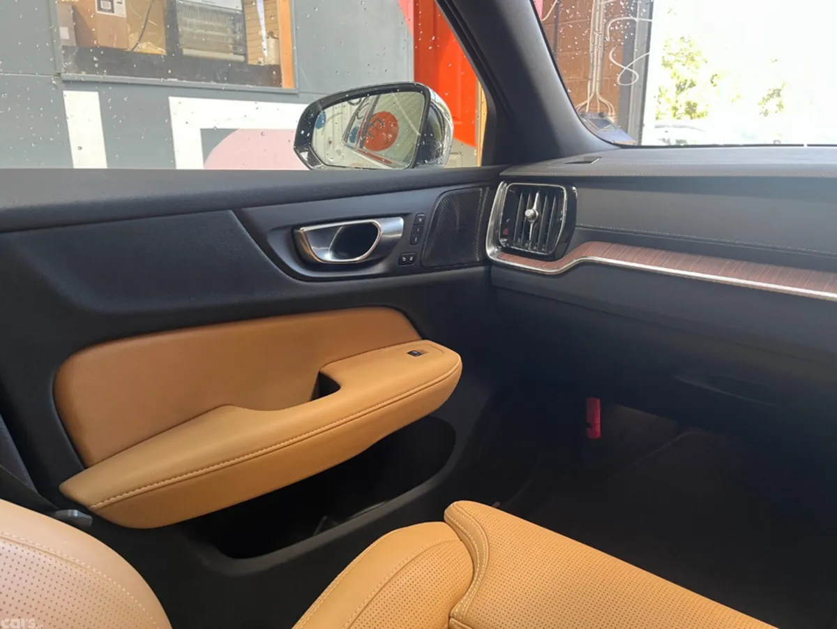 Volvo V60 Estate, Petrol Hybrid, 2023, White