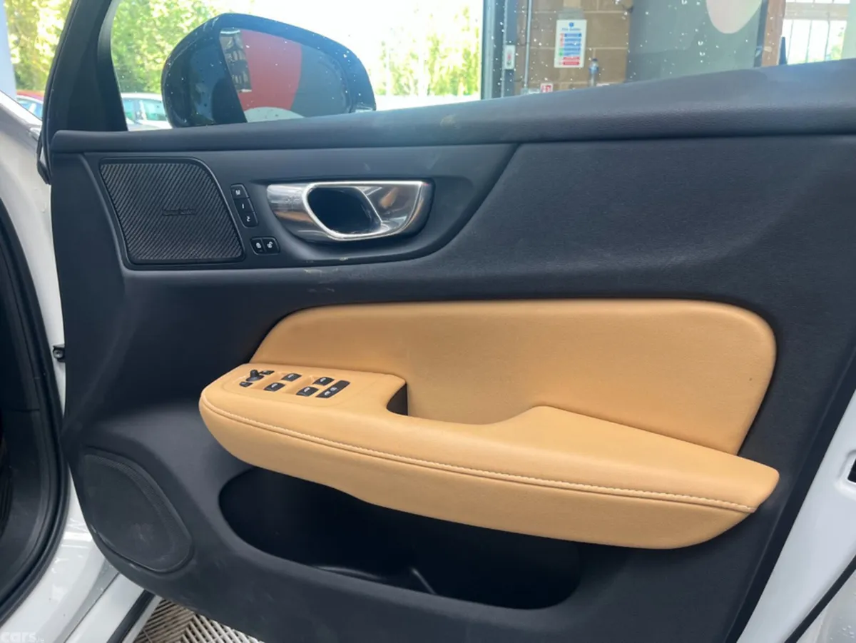 Volvo V60 Estate, Petrol Hybrid, 2023, White
