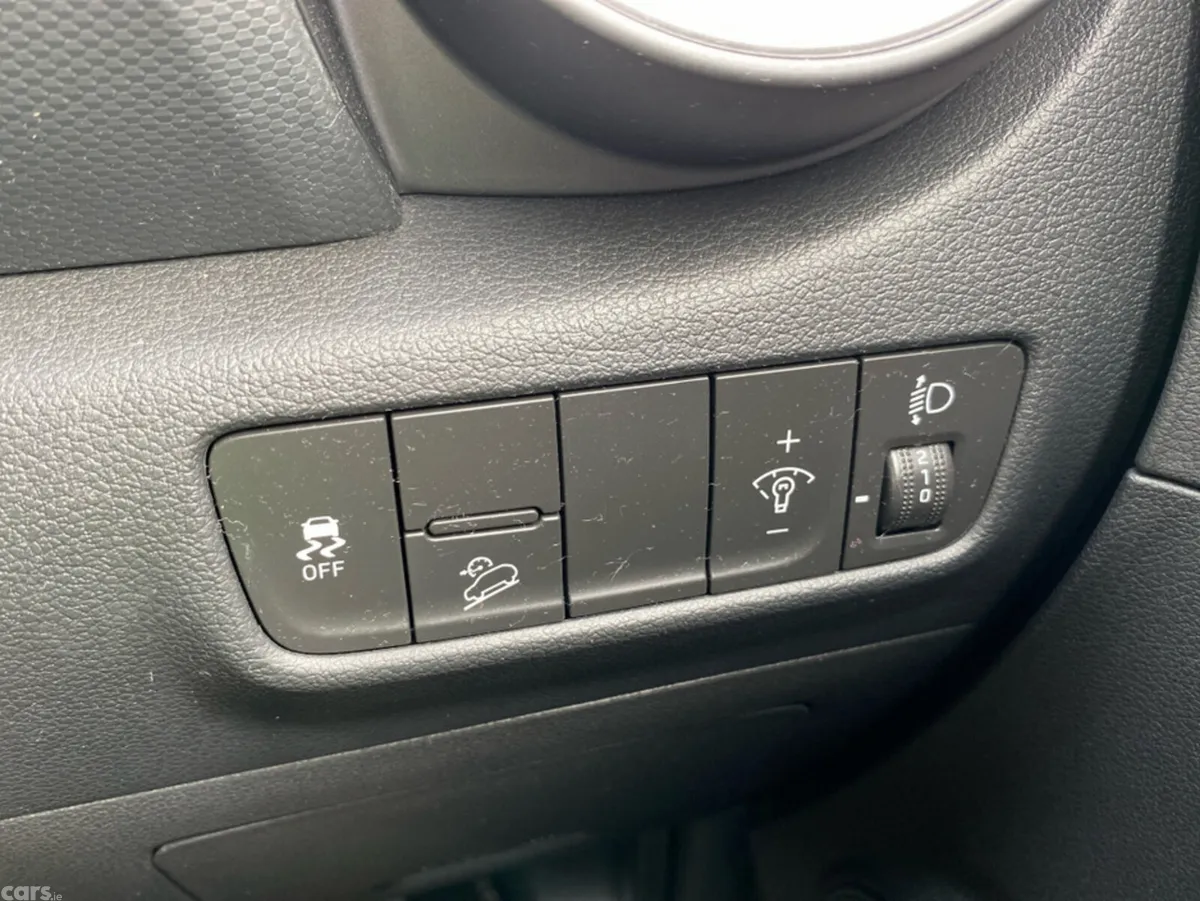 Hyundai KONA MPV, Diesel, 2021, Grey