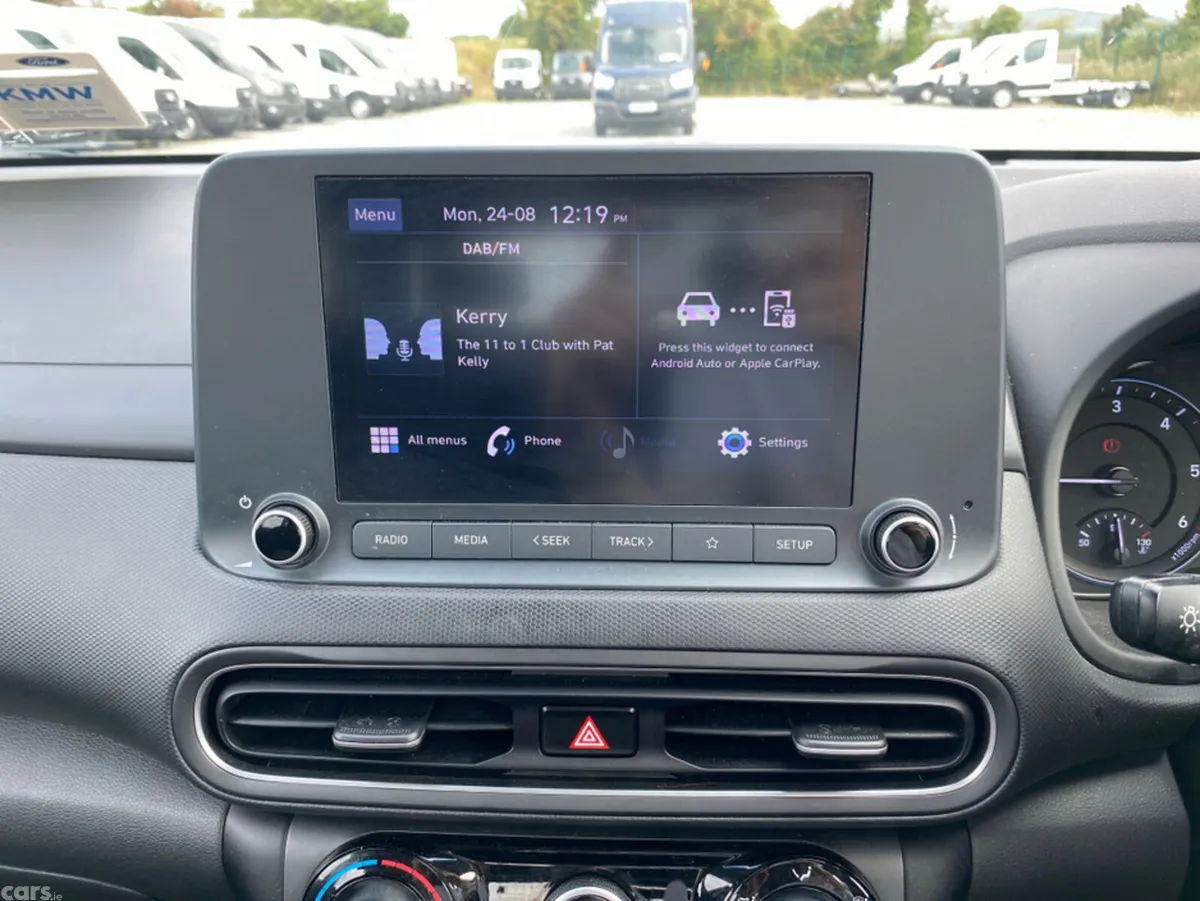 Hyundai KONA MPV, Diesel, 2021, Grey