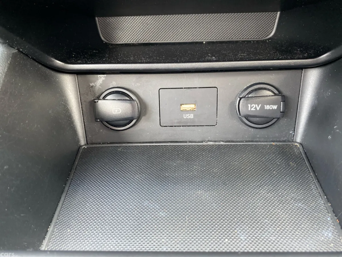 Hyundai KONA MPV, Diesel, 2021, Grey