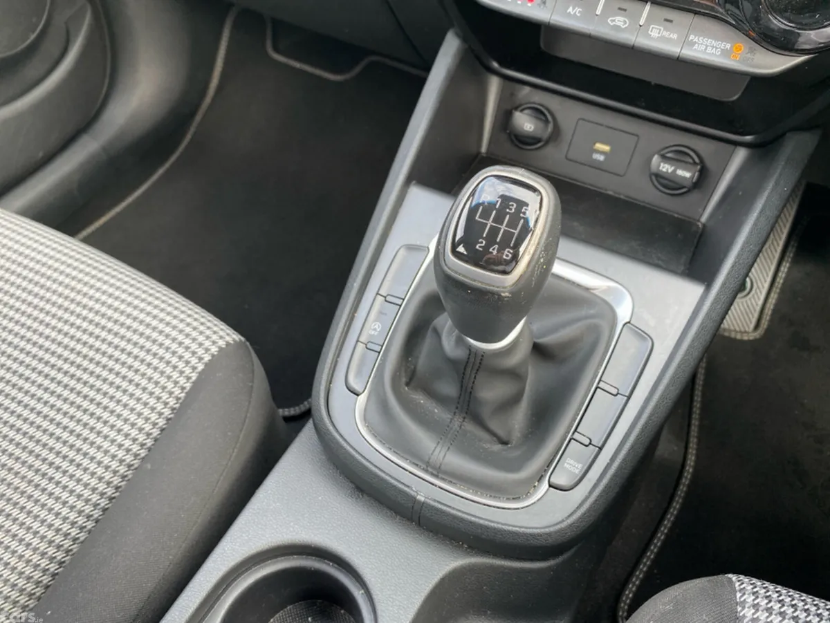 Hyundai KONA MPV, Diesel, 2021, Grey