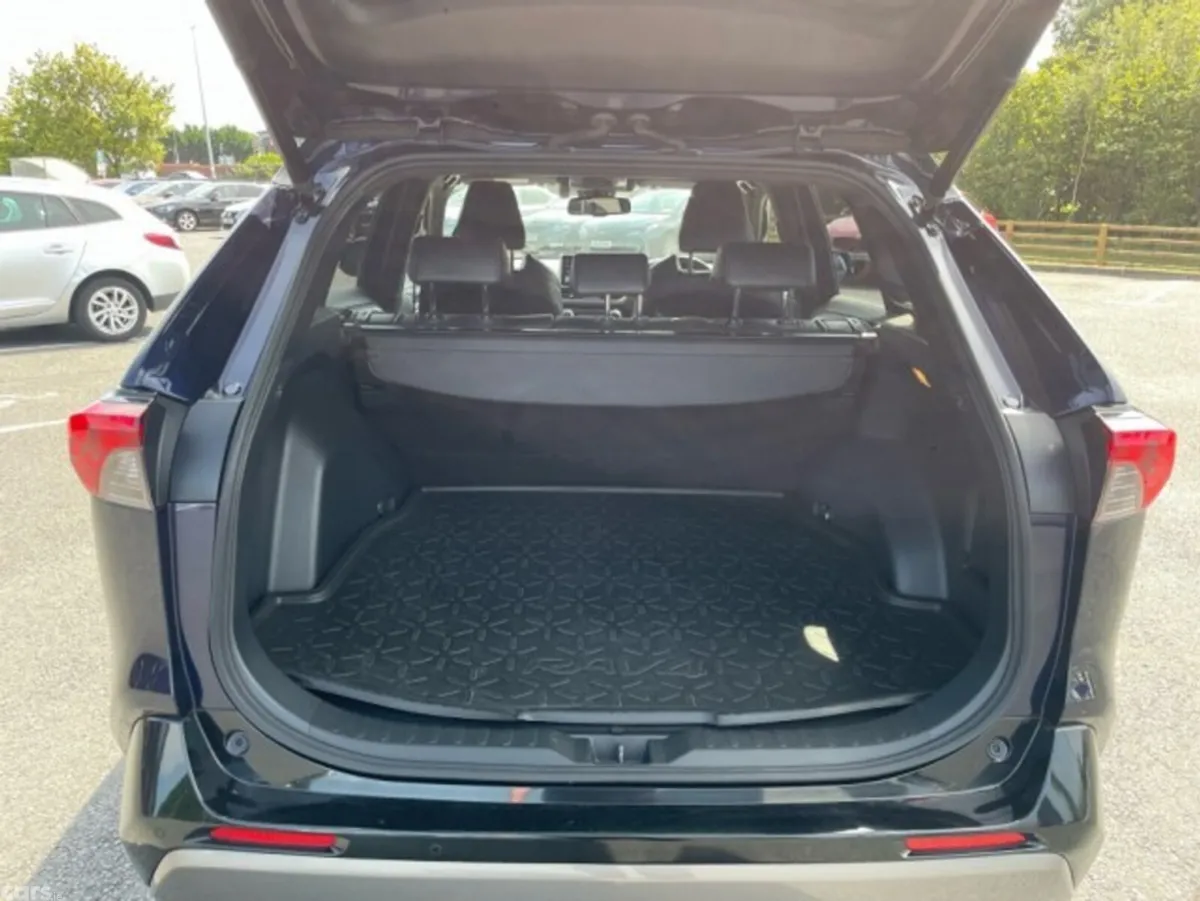 Toyota RAV4 SUV, Petrol Hybrid, 2021, Blue