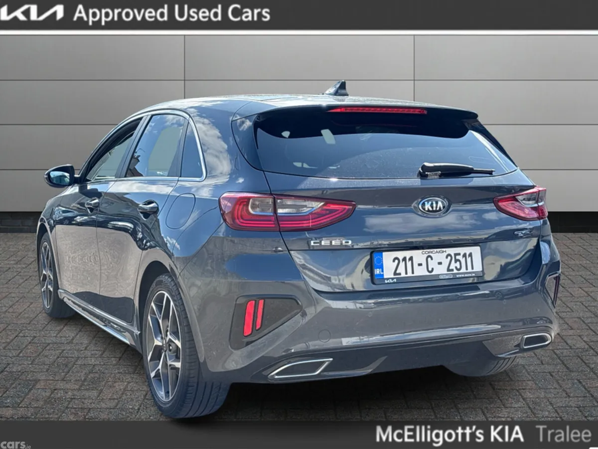 Kia Ceed Hatchback, Petrol, 2021, Grey