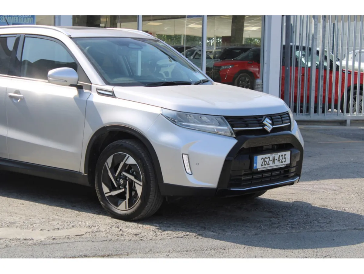Suzuki Vitara SUV, Petrol Hybrid, 2027, Silver