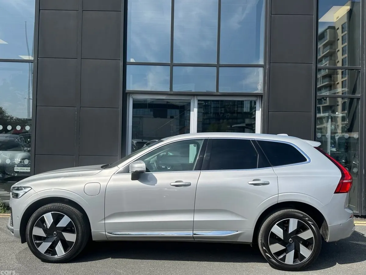 Volvo XC60 Estate, Petrol Plug-in Hybrid, 2025, Silver