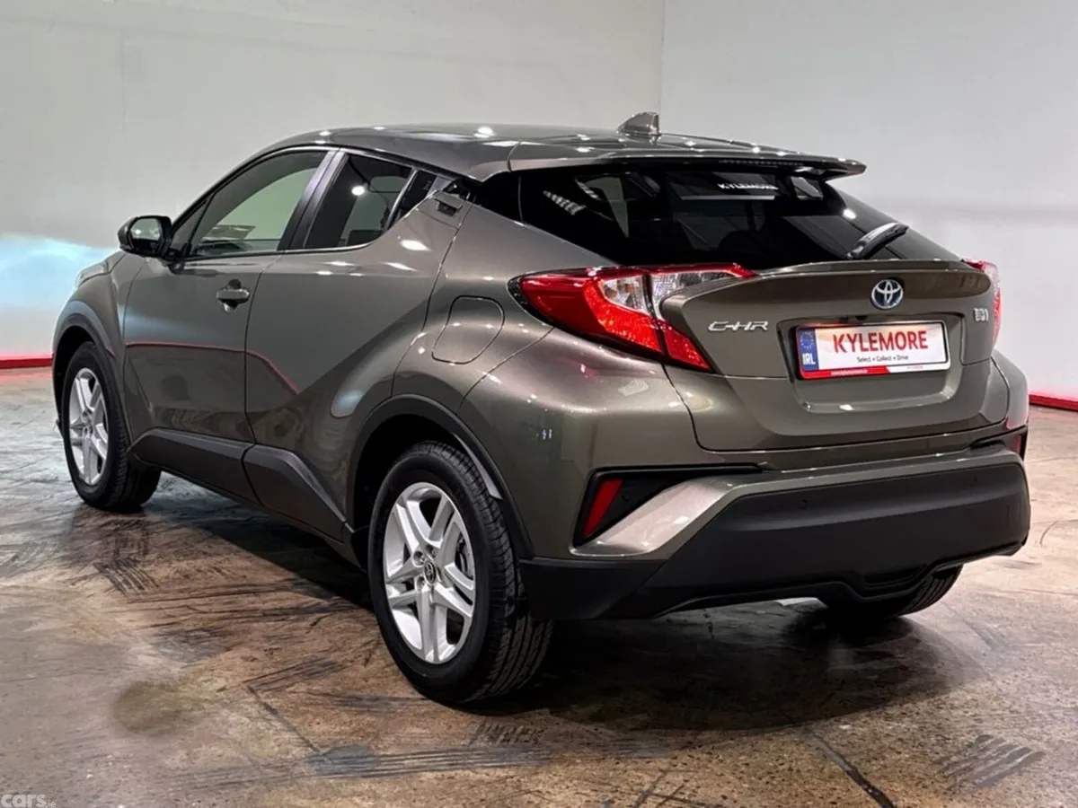 Toyota C-HR SUV, Petrol Hybrid, 2022, Green