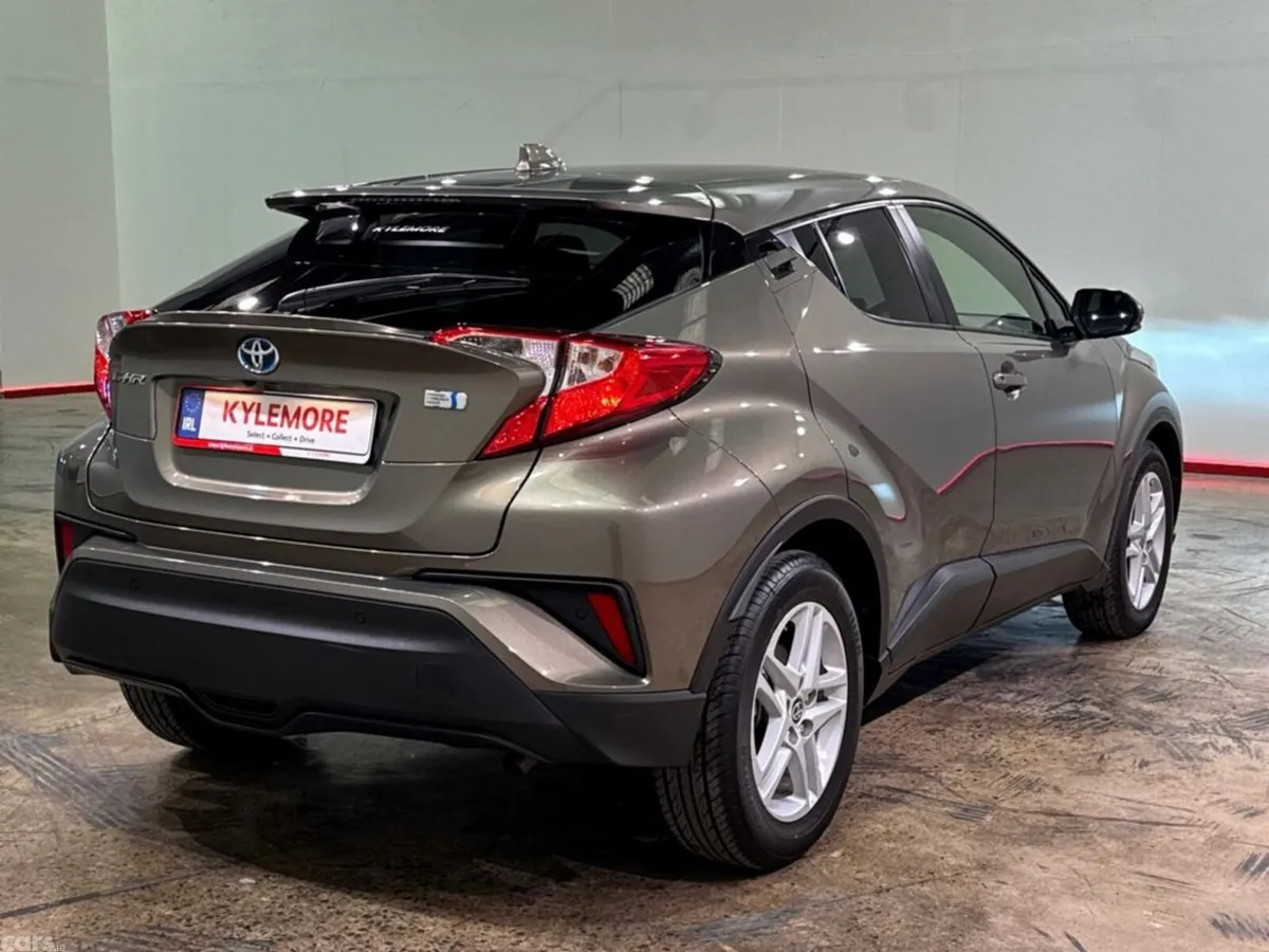 Toyota C-HR SUV, Petrol Hybrid, 2022, Green