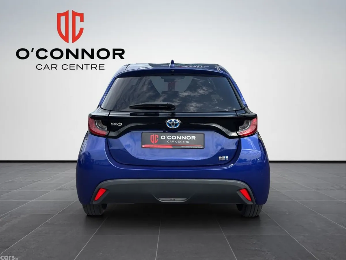 Toyota Yaris Hatchback, Petrol Hybrid, 2022, Blue