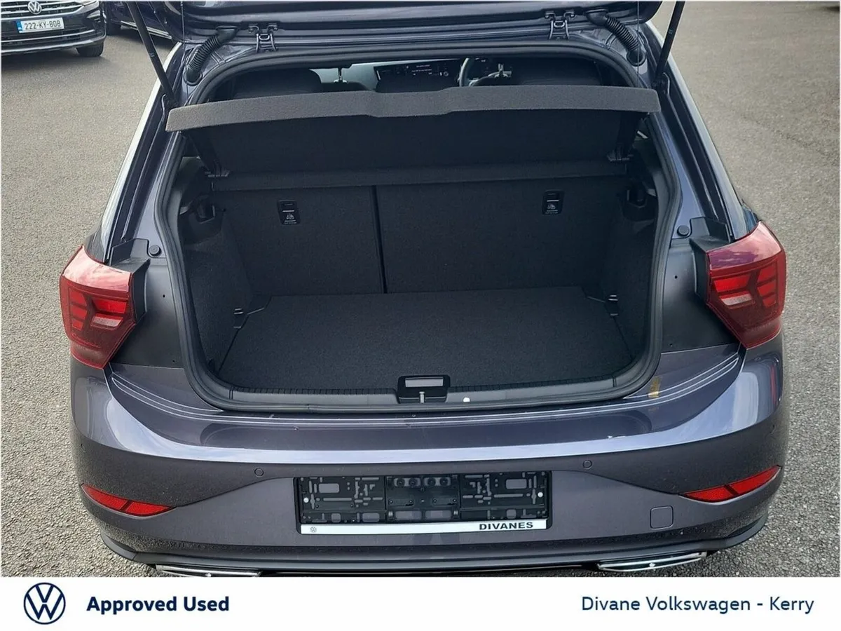 Volkswagen Polo Hatchback, Petrol, 2027, Grey