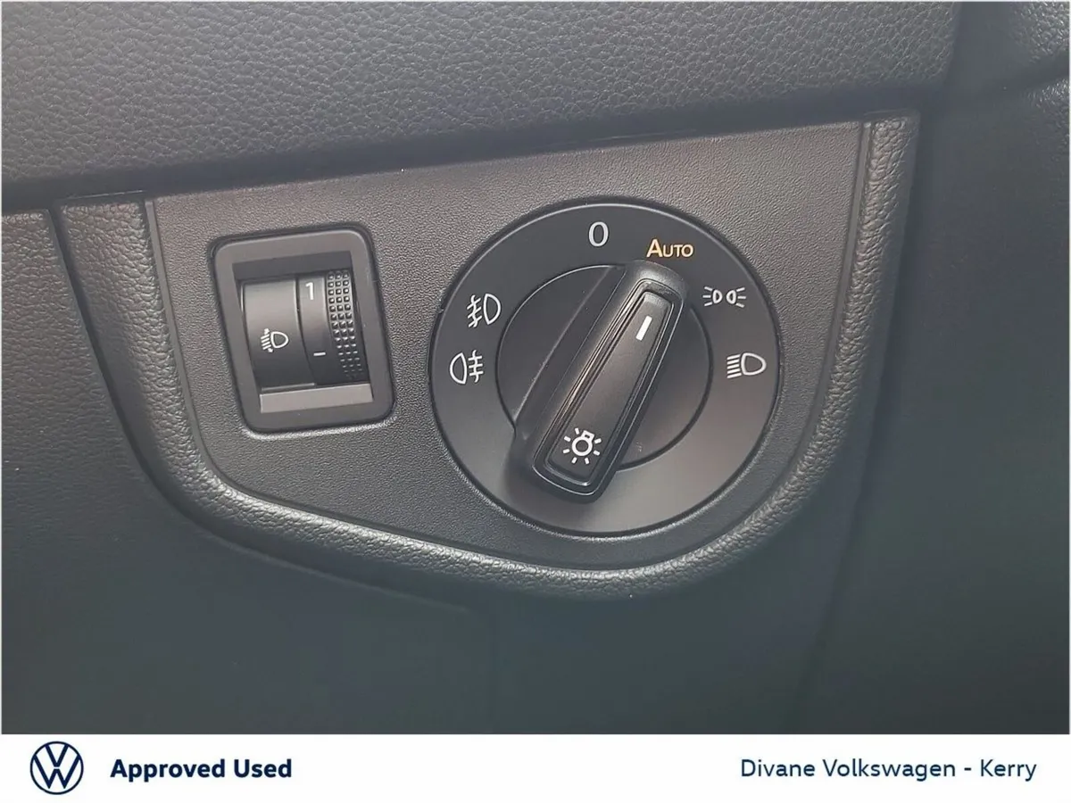Volkswagen Polo Hatchback, Petrol, 2027, Grey
