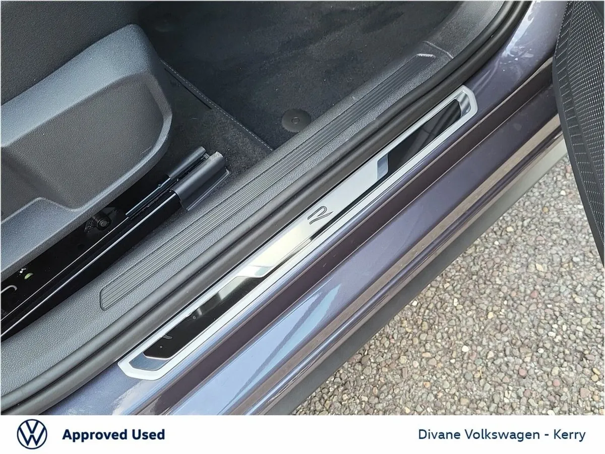 Volkswagen Polo Hatchback, Petrol, 2027, Grey