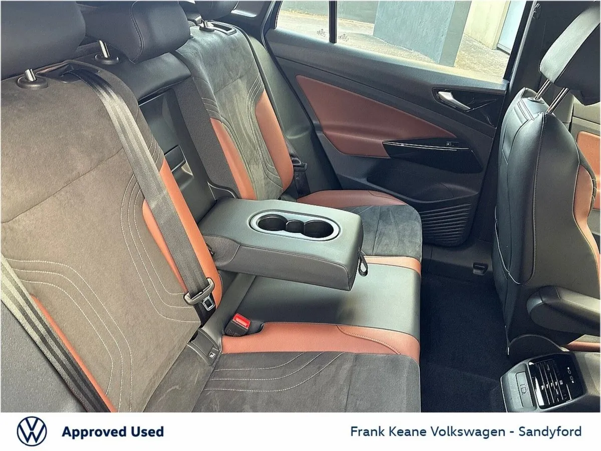 Volkswagen ID.4 Hatchback, Electric, 2024, Blue