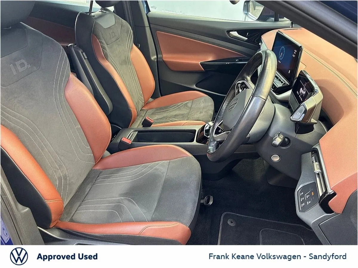 Volkswagen ID.4 Hatchback, Electric, 2024, Blue