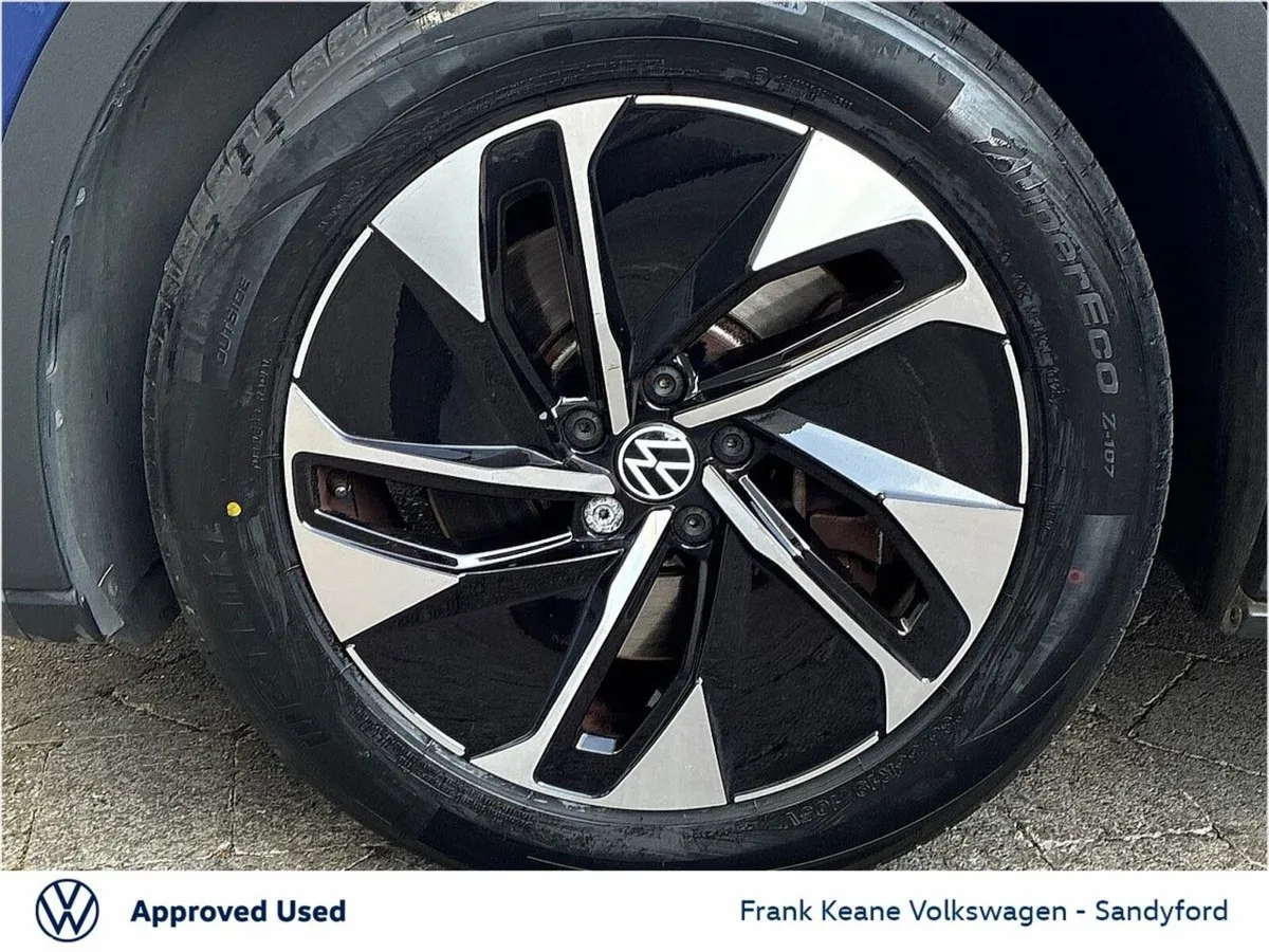 Volkswagen ID.4 Hatchback, Electric, 2024, Blue